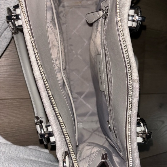 Michael Kors Satchel Logo purse - Picture 5 of 6